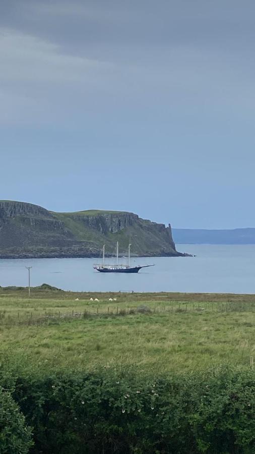 Вілла Flora'S Cliff View Kilmuir  Екстер'єр фото